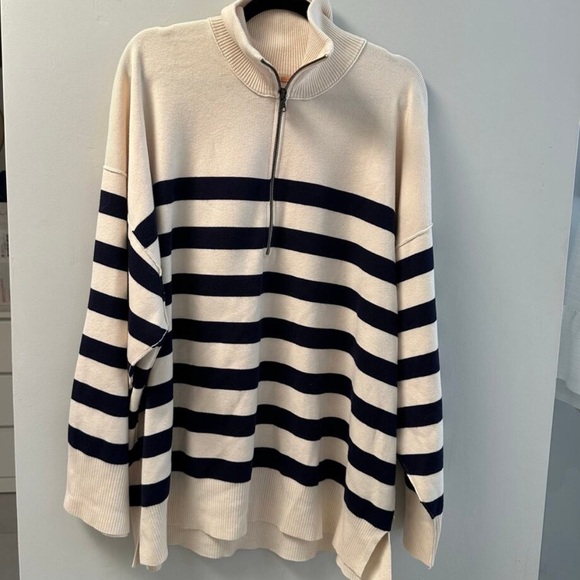 Free People Oversized Coastal Stripe Pullover Champagne Navy Combo Medium - Picture 2 of 8